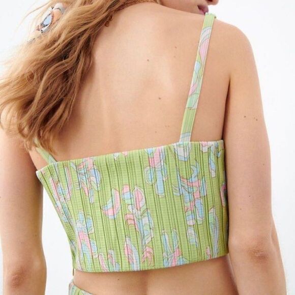 NWOT Zara Green Floral Printed Pleated Crop Top, Size Small - Picture 9 of 16